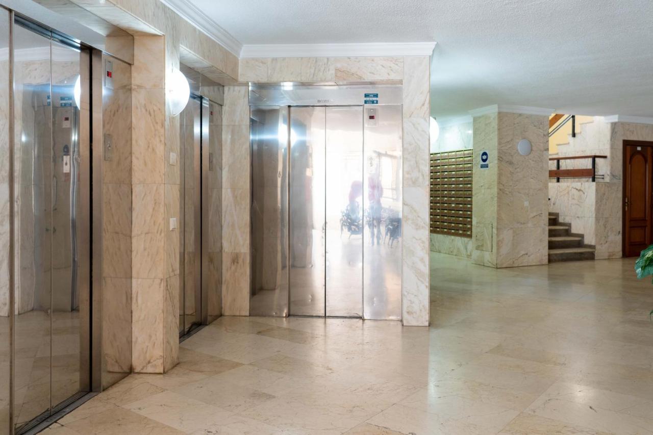 Apartamento Benalmadena Puerto Marina Apartment Ngoại thất bức ảnh
