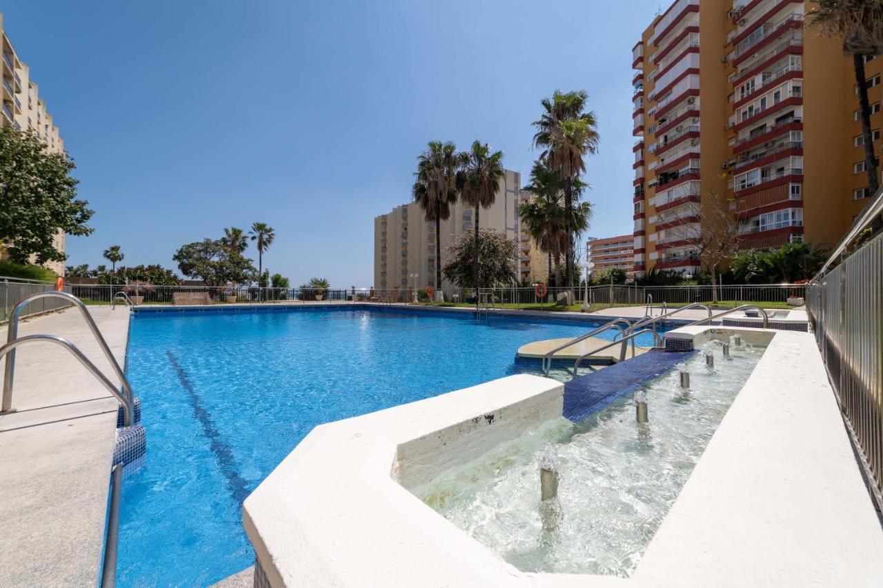 Apartamento Benalmadena Puerto Marina Apartment Ngoại thất bức ảnh
