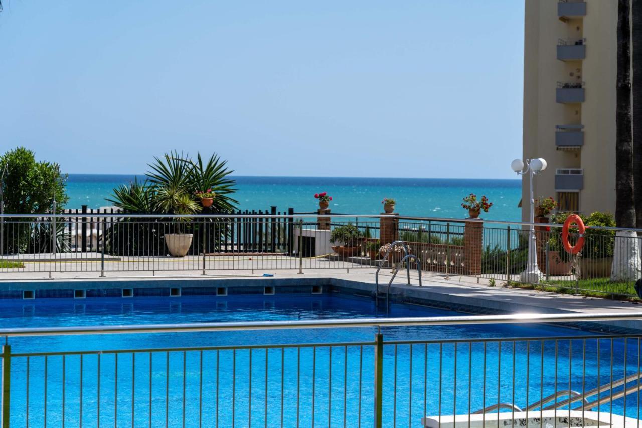 Apartamento Benalmadena Puerto Marina Apartment Ngoại thất bức ảnh