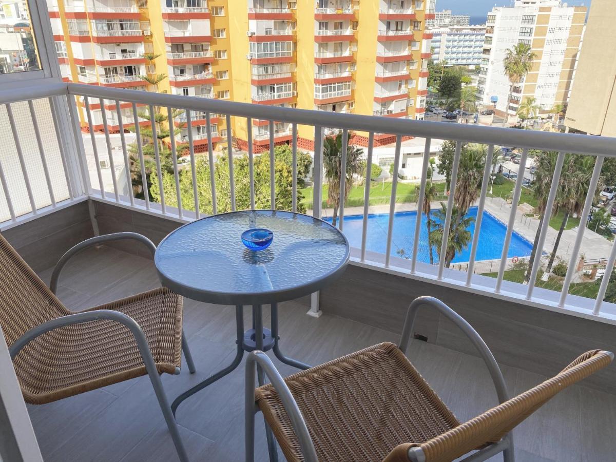 Apartamento Benalmadena Puerto Marina Apartment Ngoại thất bức ảnh