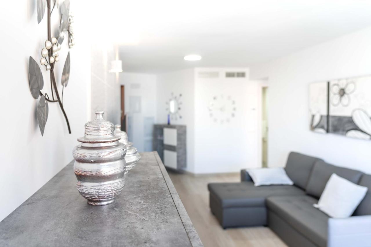 Apartamento Benalmadena Puerto Marina Apartment Ngoại thất bức ảnh