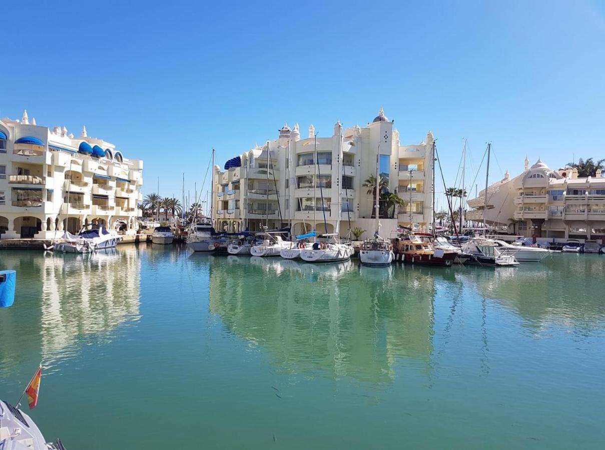 Apartamento Benalmadena Puerto Marina Apartment Ngoại thất bức ảnh
