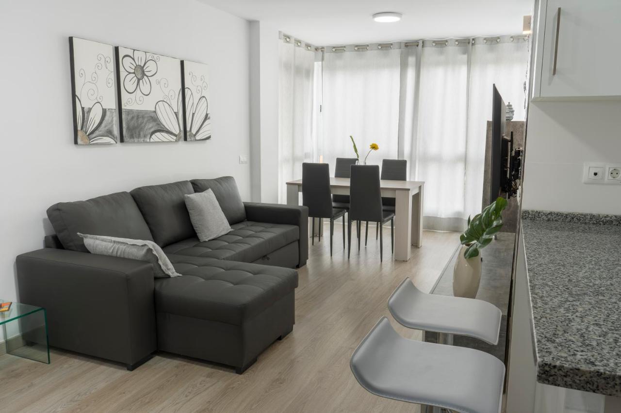 Apartamento Benalmadena Puerto Marina Apartment Ngoại thất bức ảnh