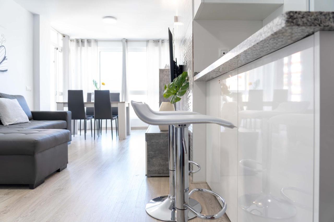 Apartamento Benalmadena Puerto Marina Apartment Ngoại thất bức ảnh