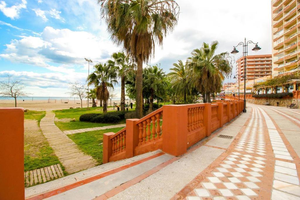 Apartamento Benalmadena Puerto Marina Apartment Ngoại thất bức ảnh