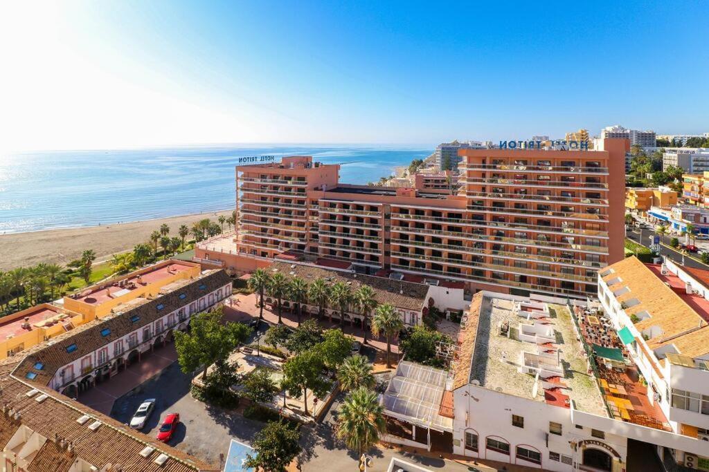 Apartamento Benalmadena Puerto Marina Apartment Ngoại thất bức ảnh